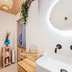 度假居 Charme Et Confort En Bord De By Interhome *