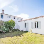 度假居 Charme Et Confort En Bord De By Interhome *