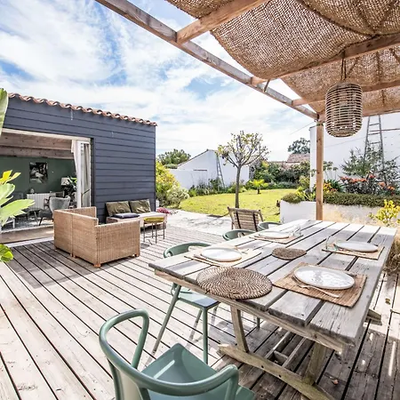 Charme Et Confort En Bord De By Interhome * L'Epine (Vendee)