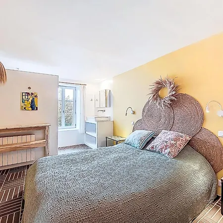Charme Et Confort En Bord De By Interhome Casa vacanze