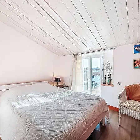Charme Et Confort En Bord De By Interhome *