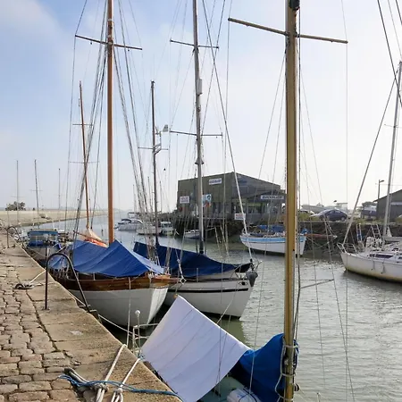 Feriehus Charme Et Confort En Bord De By Interhome