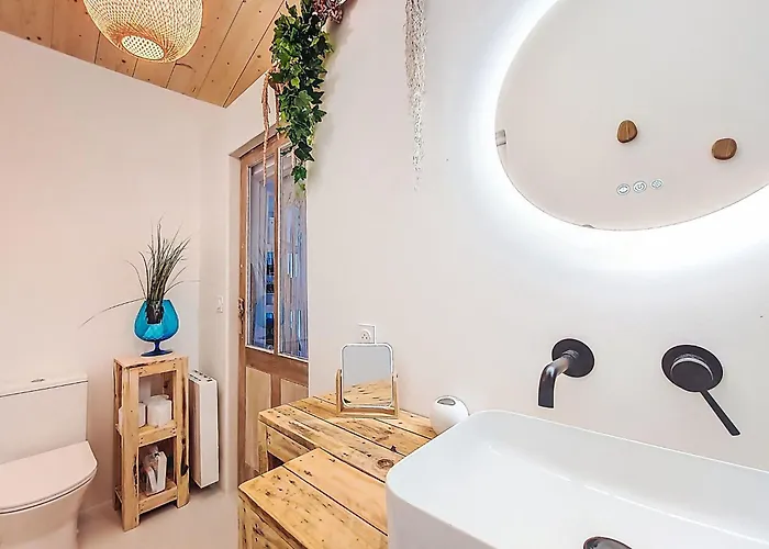 Casa vacanze Charme Et Confort En Bord De By Interhome *