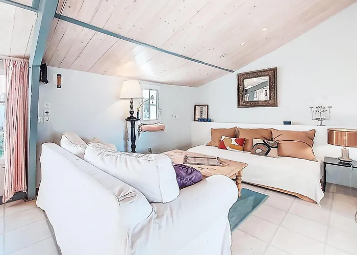 Charme Et Confort En Bord De By Interhome * L'Epine (Vendee)