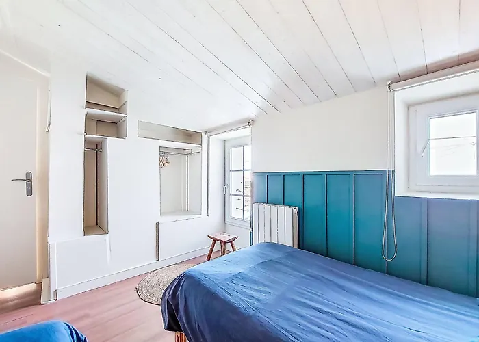 Casa vacanze Charme Et Confort En Bord De By Interhome