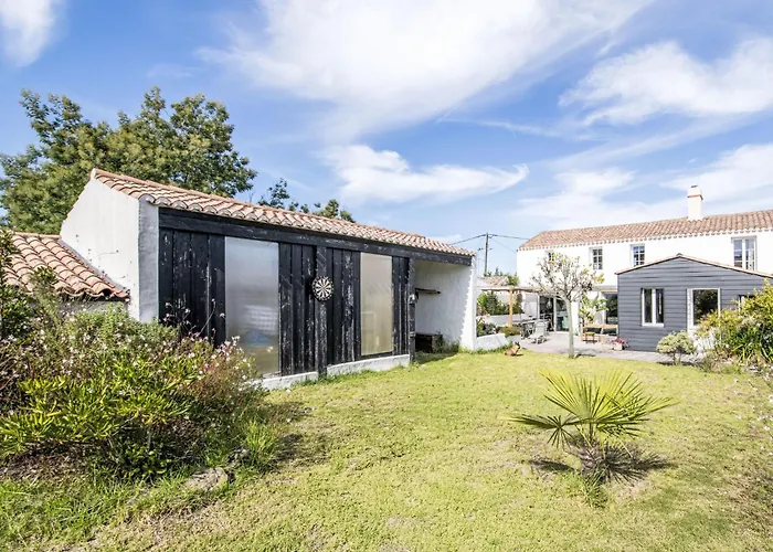 Casa vacanze Charme Et Confort En Bord De By Interhome